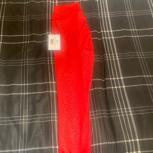 Zyia red leopard scrunchy what light n tight 24”